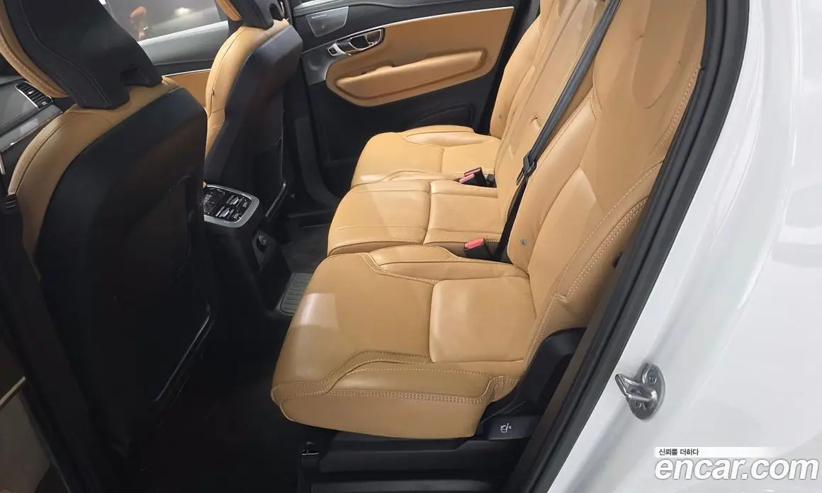 Volvo XC90 2023 2.0 автомат (гидро), фото 12