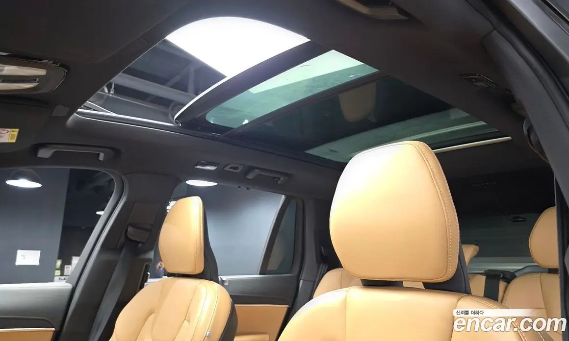 Volvo XC90 2023 2.0 автомат (гидро), фото 17