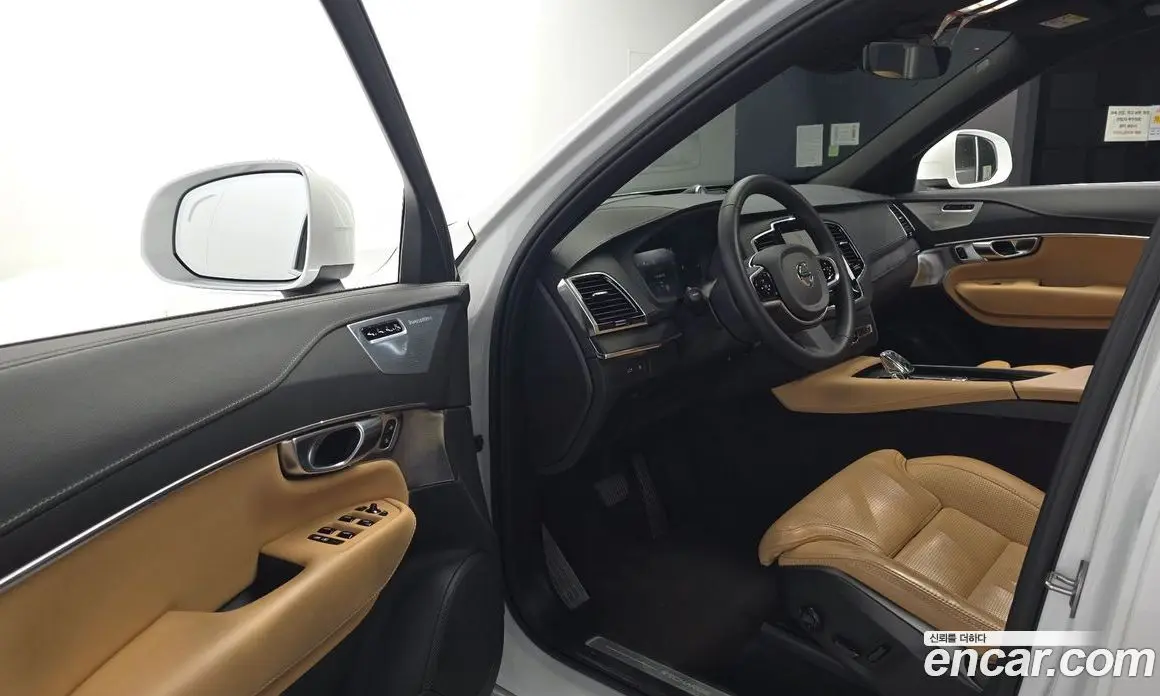 Volvo XC90 2023 2.0 автомат (гидро), фото 10