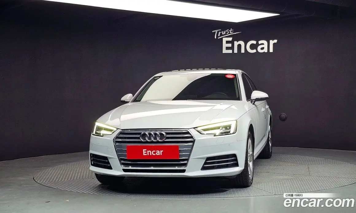 Audi A4 2018 2.0 автомат (гидро), фото 3