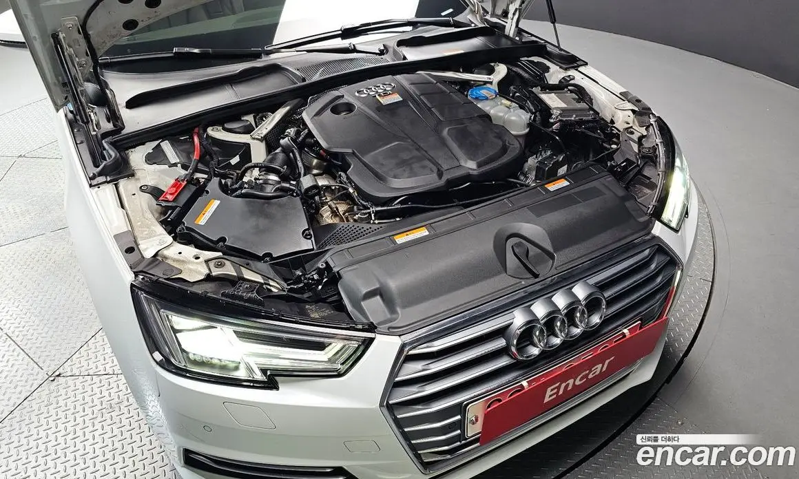 Audi A4 2018 2.0 автомат (гидро), фото 6