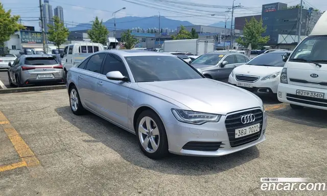 Audi A6 2015 2.0 автомат (гидро), миниатюра 4