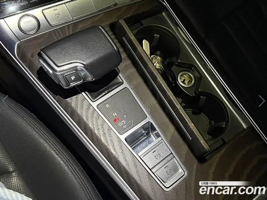 Audi A6 2019 2.0 автомат (гидро), фото 12