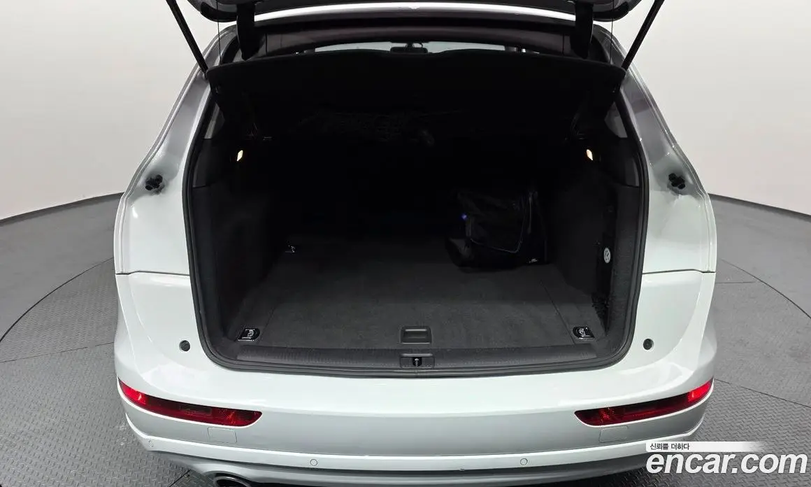 Audi Q5 2016 2.0 автомат (гидро), фото 20