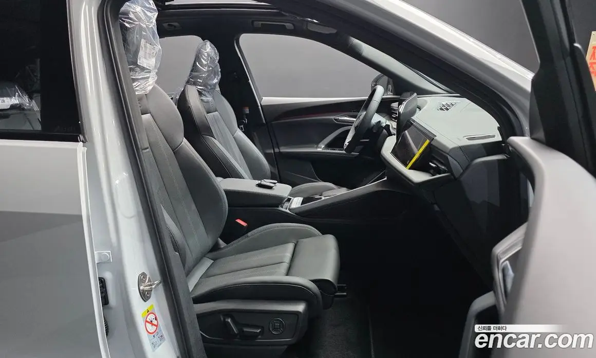Audi Q5 2025 2.0 автомат (гидро), фото 16