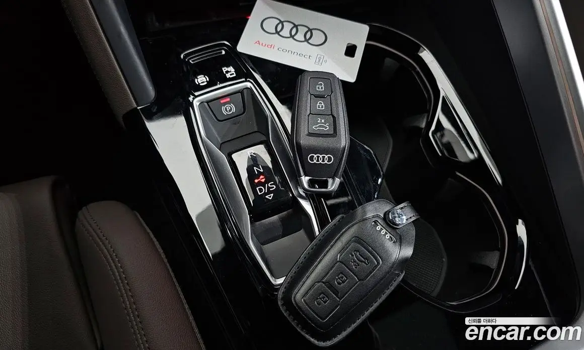 Audi Q5 2025 2.0 автомат (гидро), фото 11