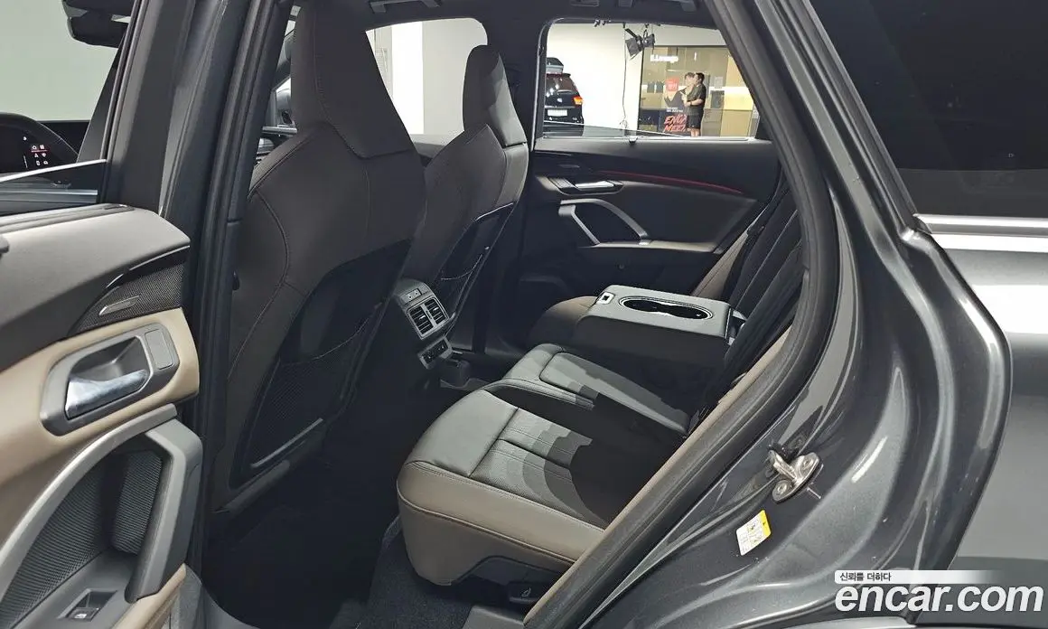 Audi Q5 2025 2.0 автомат (гидро), фото 16