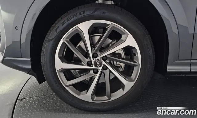 Audi Q5 2025 2.0 автомат (гидро), миниатюра 4