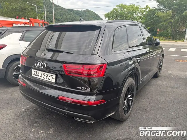 Audi Q7 2019 2.0 автомат (гидро), миниатюра 4
