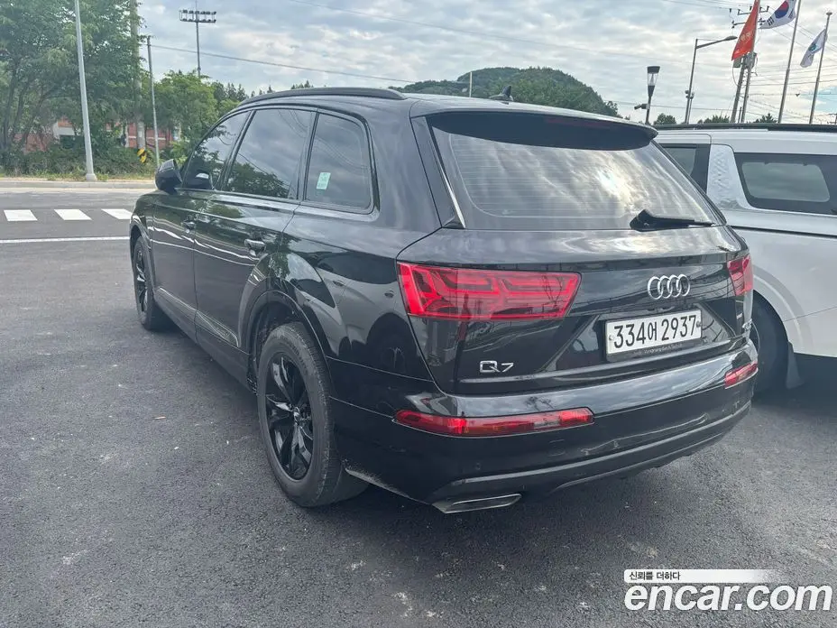 Audi Q7 2019 2.0 автомат (гидро), фото 5