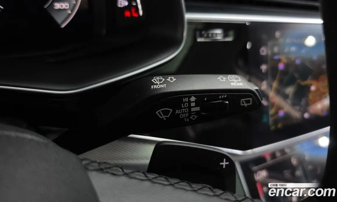 Audi Q7 2022 3.0 автомат (гидро), фото 32