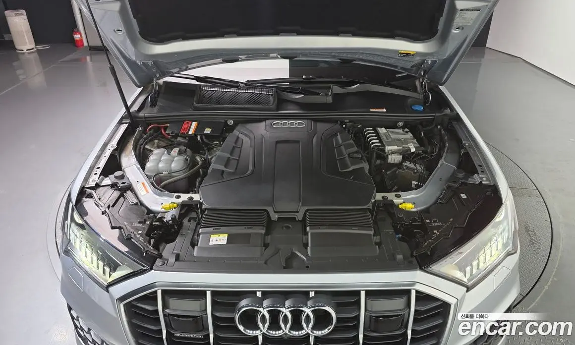 Audi Q7 2022 3.0 автомат (гидро), фото 6