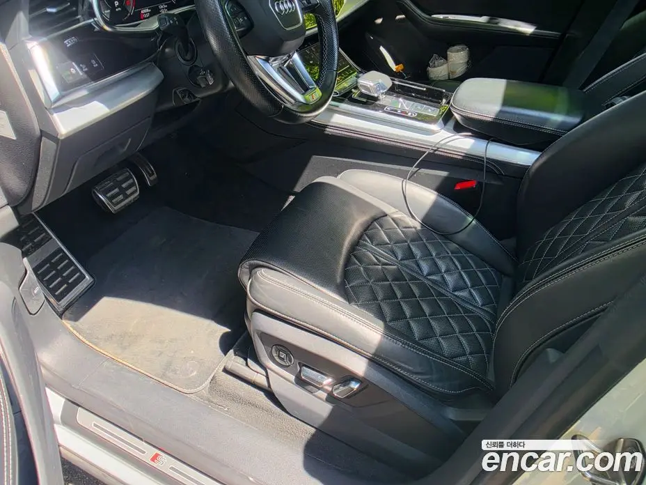 Audi Q8 2021 3.0 автомат (гидро), фото 15