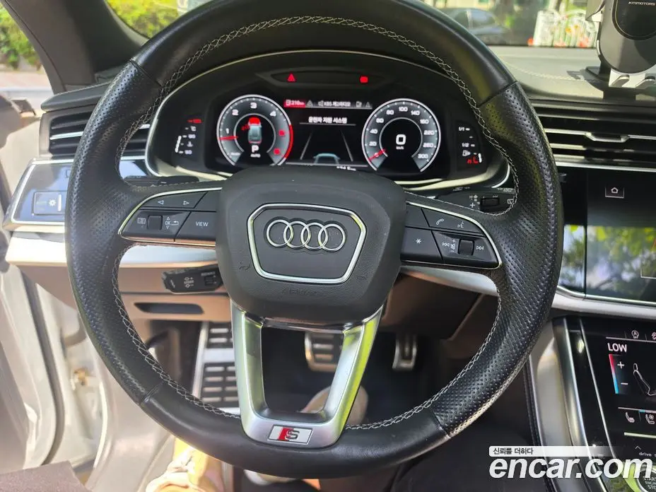 Audi Q8 2021 3.0 автомат (гидро), фото 9