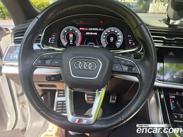 Audi Q8 2021 3.0 автомат (гидро), миниатюра 9