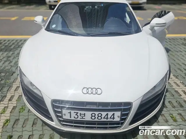 Audi R8, 2010, 196 771 км