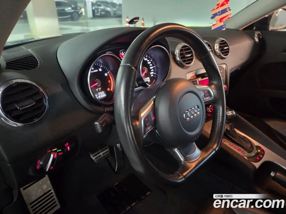 Audi TT 2010 2.0 автомат (гидро), фото 15