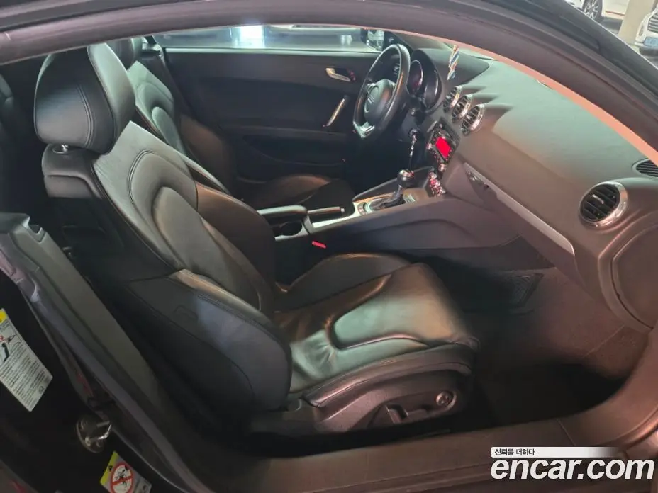 Audi TT 2010 2.0 автомат (гидро), фото 18