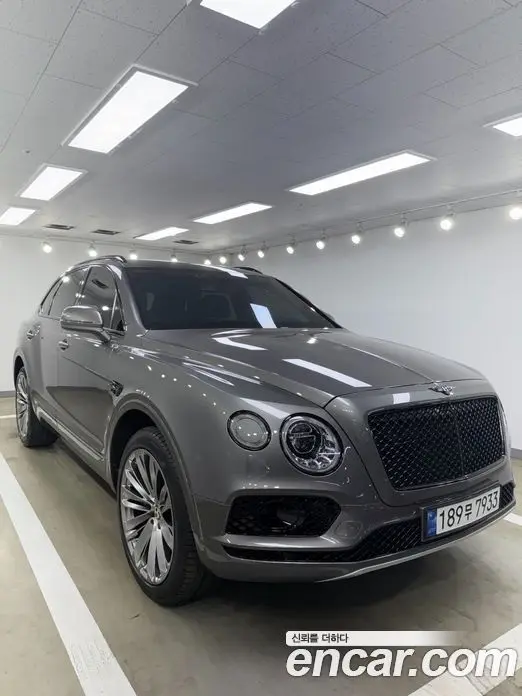 Bentley Bentayga 2017 6.0 автомат (гидро), фото 10 Bentley Bentayga 2017 6.0 автомат (гидро), фото 10