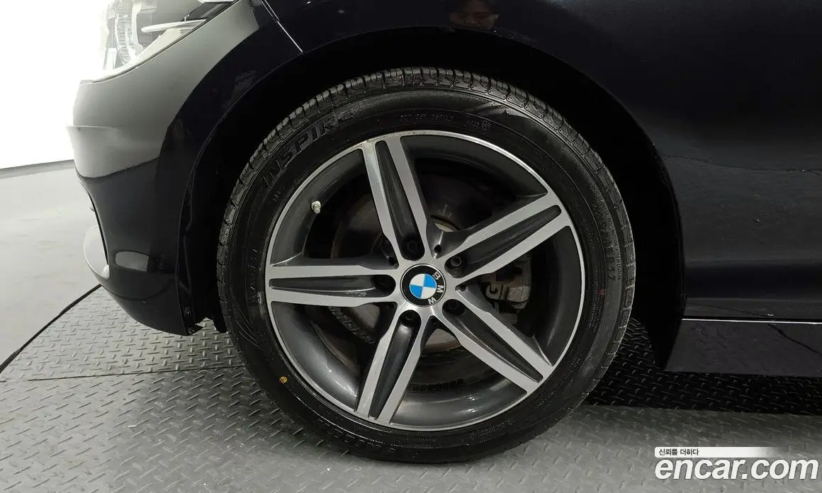 BMW 1 серия 2018 2.0 автомат (гидро), фото 5