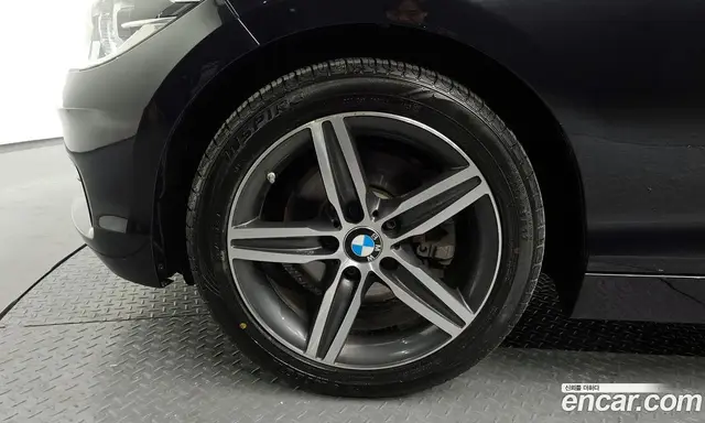 BMW 1 серия 2018 2.0 автомат (гидро), миниатюра 5