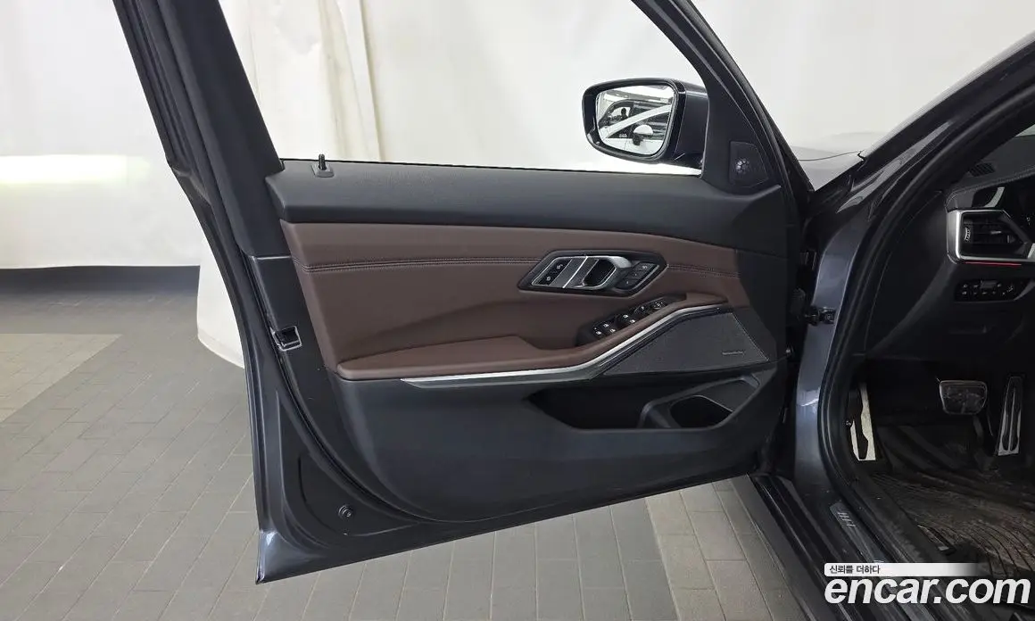 BMW 3 серия 2019 2.0 автомат (гидро), фото 14