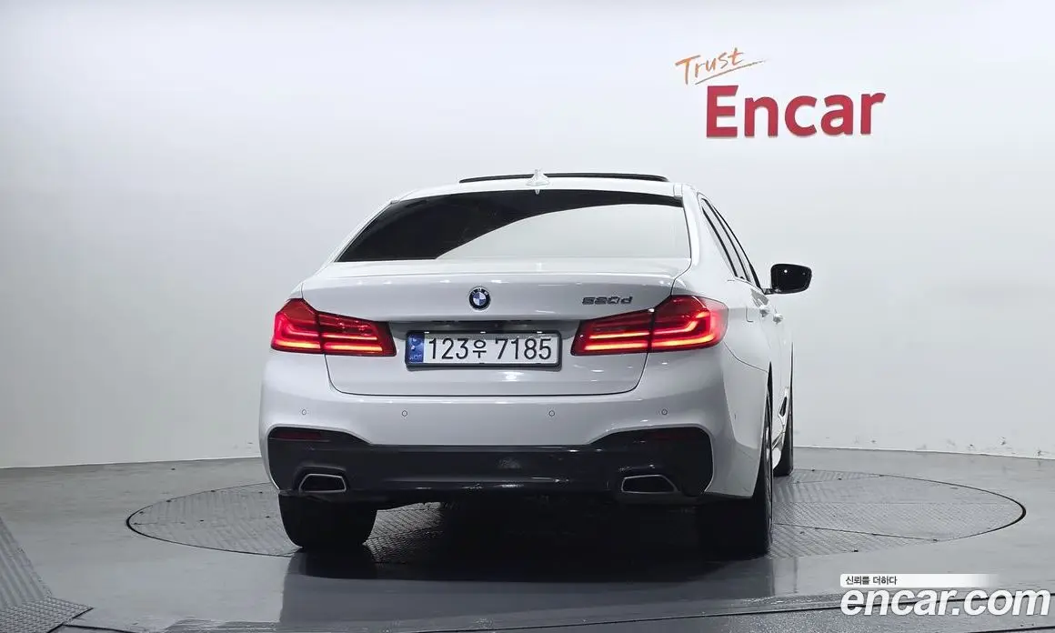 BMW 5 серия 2018 2.0 автомат (гидро), фото 4