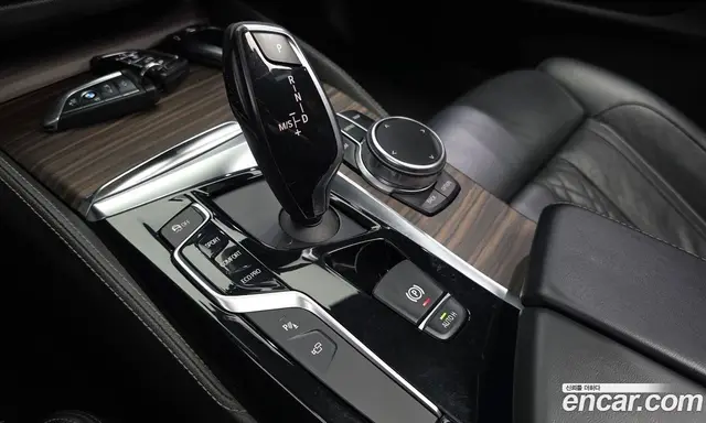 BMW 5 серия 2018 2.0 автомат (гидро), миниатюра 9