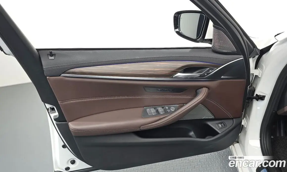 BMW 5 серия 2021 2.0 автомат (гидро), фото 14