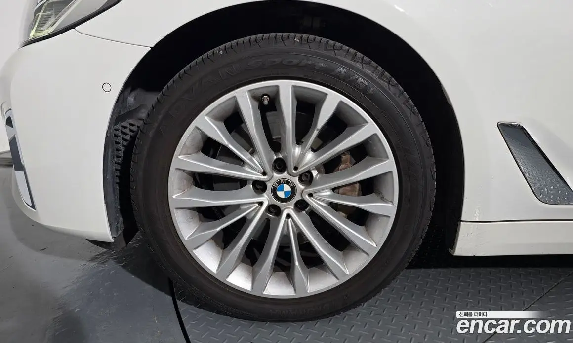 BMW 5 серия 2021 2.0 автомат (гидро), фото 5