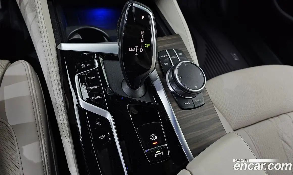 BMW 5 серия 2021 4.4 автомат (гидро), фото 12