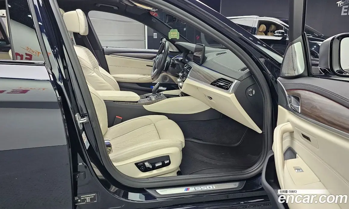 BMW 5 серия 2021 4.4 автомат (гидро), фото 16