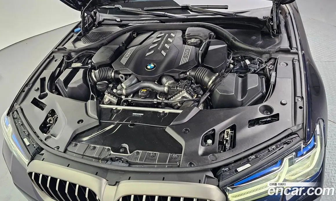 BMW 5 серия 2021 4.4 автомат (гидро), фото 6