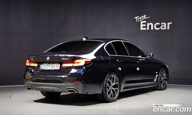 BMW 5 серия 2022 2.0 автомат (гидро), миниатюра 2