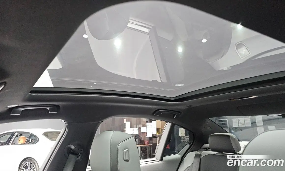 BMW 5 серия 2025 2.0 автомат (гидро), фото 24