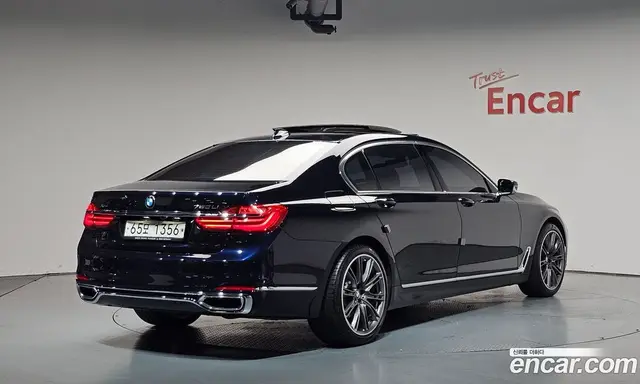 BMW 7 серия 2017 4.4 автомат (гидро), миниатюра 2