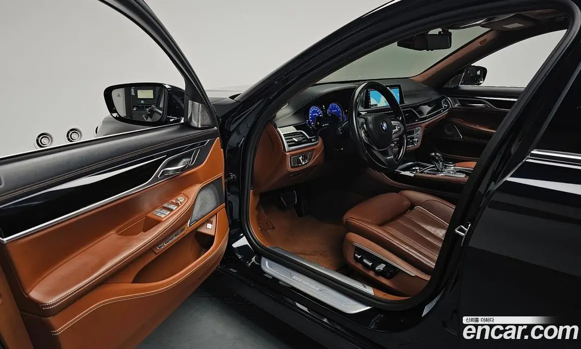BMW 7 серия 2017 4.4 автомат (гидро), фото 13