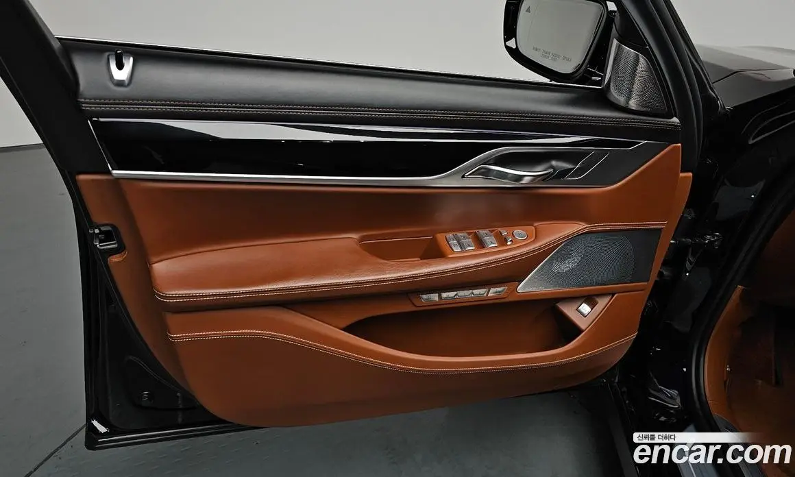BMW 7 серия 2017 4.4 автомат (гидро), фото 14