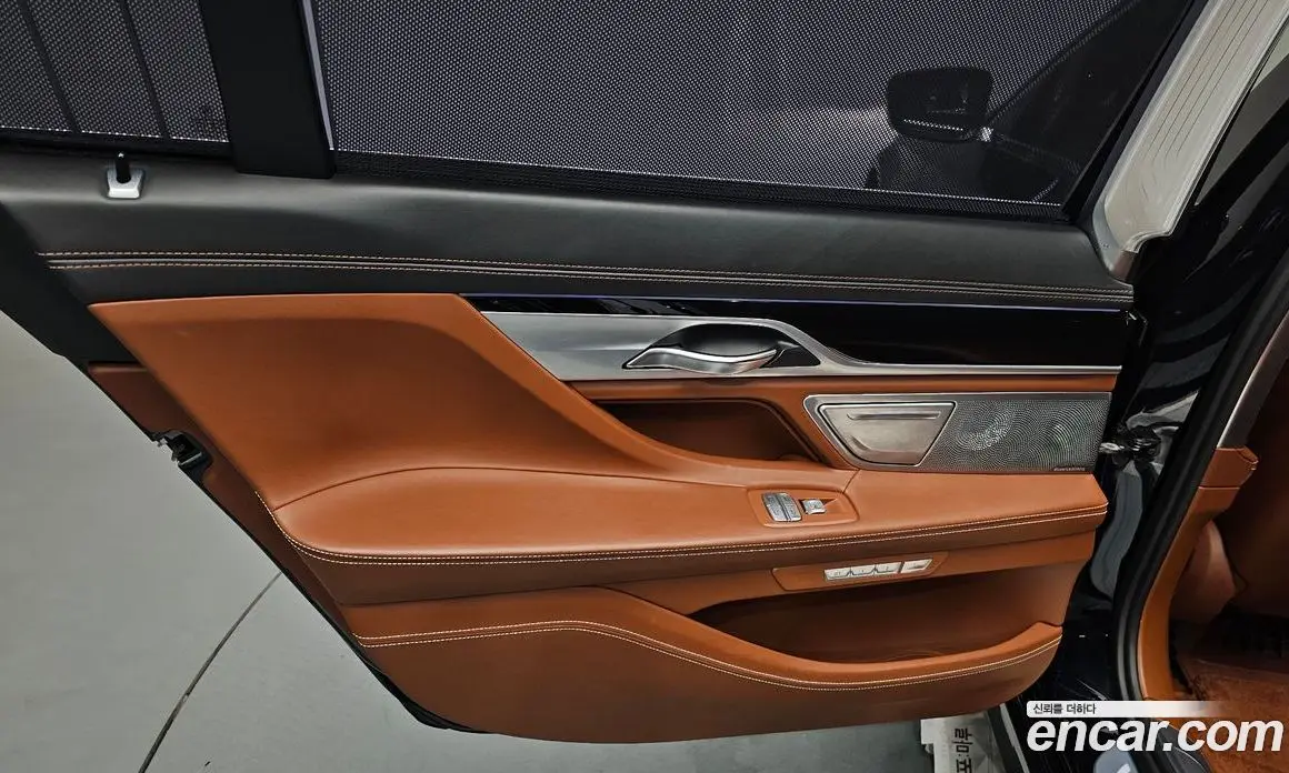 BMW 7 серия 2017 4.4 автомат (гидро), фото 15