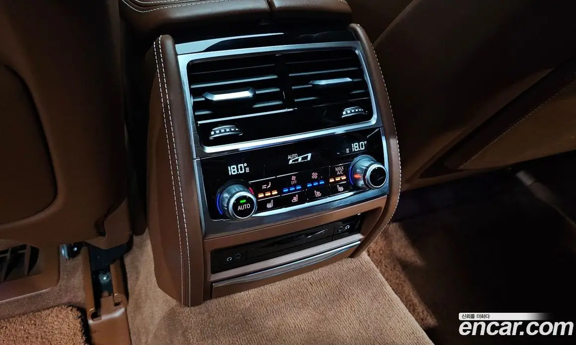 BMW 7 серия 2017 4.4 автомат (гидро), фото 36