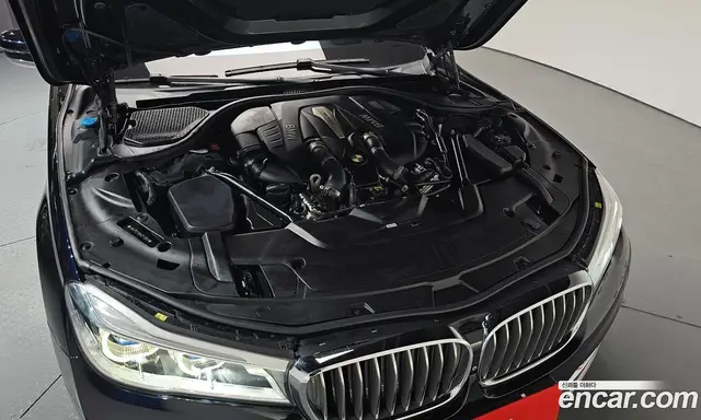 BMW 7 серия 2017 4.4 автомат (гидро), миниатюра 6