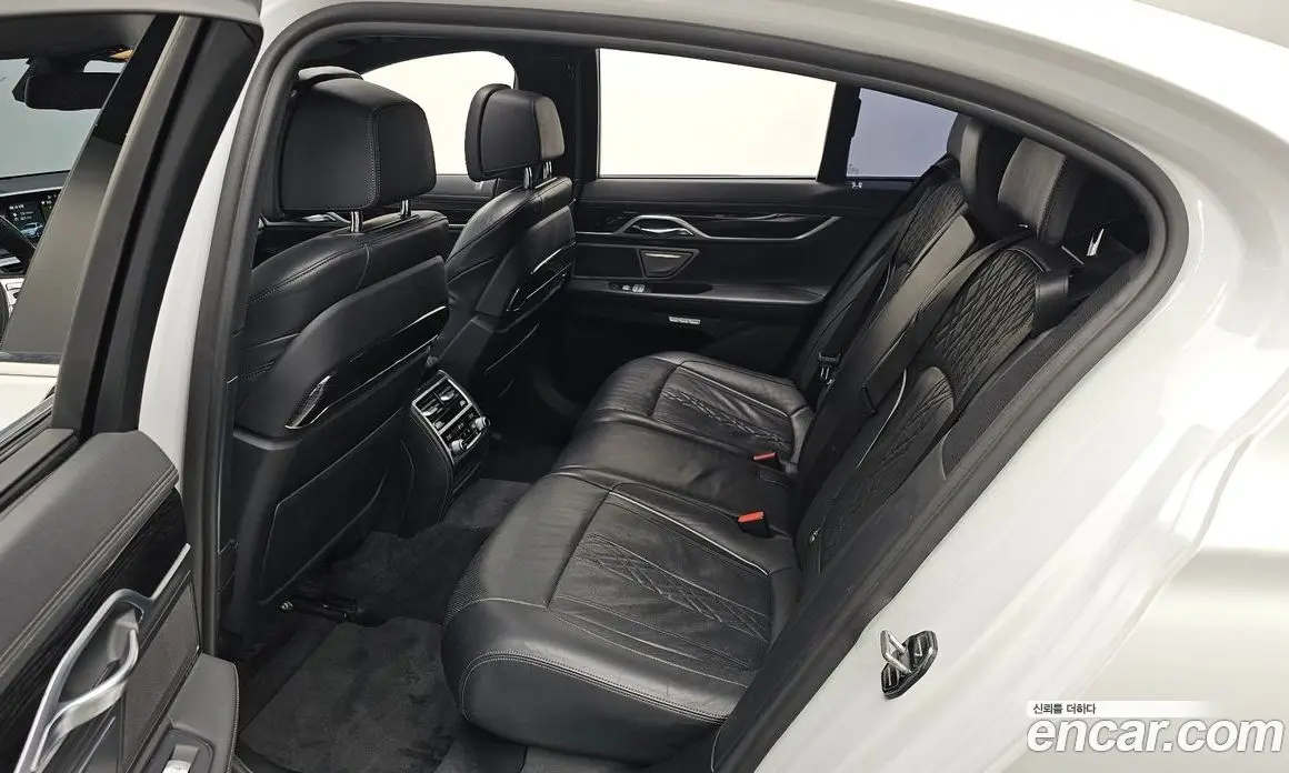 BMW 7 серия 2018 3.0 автомат (гидро), фото 11