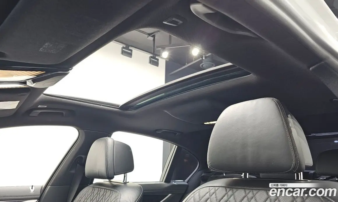 BMW 7 серия 2018 3.0 автомат (гидро), фото 19