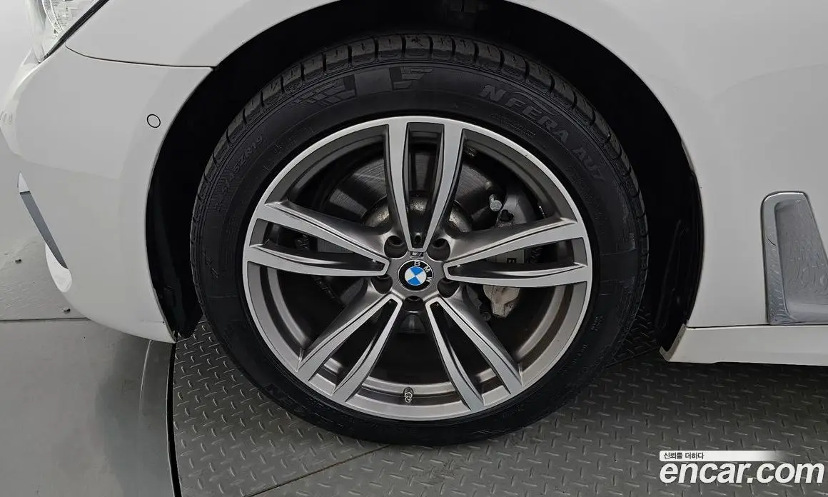 BMW 7 серия 2018 3.0 автомат (гидро), фото 4