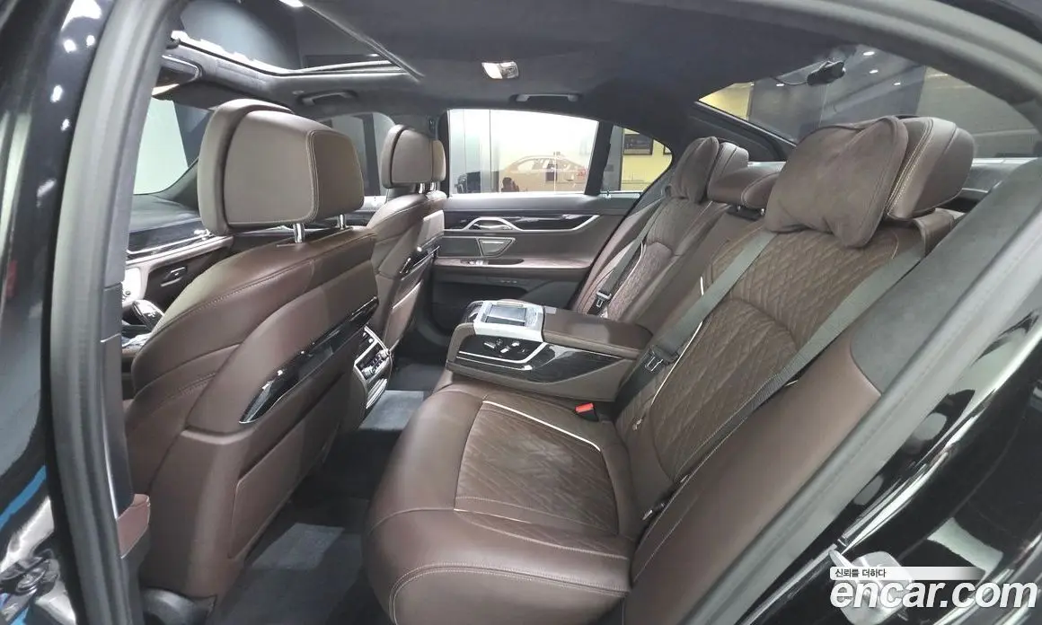 BMW 7 серия 2021 3.0 автомат (гидро), фото 12