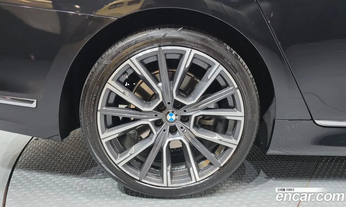 BMW 7 серия 2021 3.0 автомат (гидро), фото 5