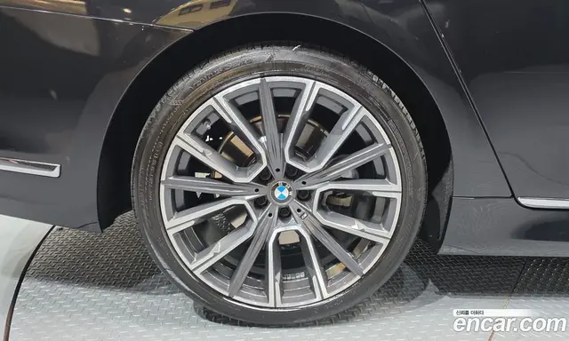 BMW 7 серия 2021 3.0 автомат (гидро), миниатюра 5