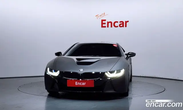 BMW i8 2016 1.5 автомат (гидро), миниатюра 3