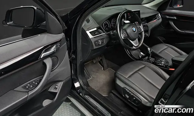 BMW X1 2022 2.0 автомат (гидро), миниатюра 12