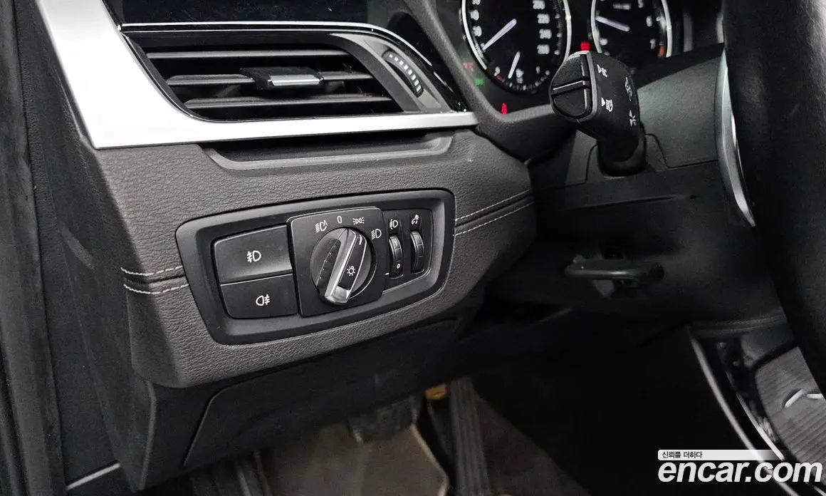 BMW X1 2022 2.0 автомат (гидро), фото 23